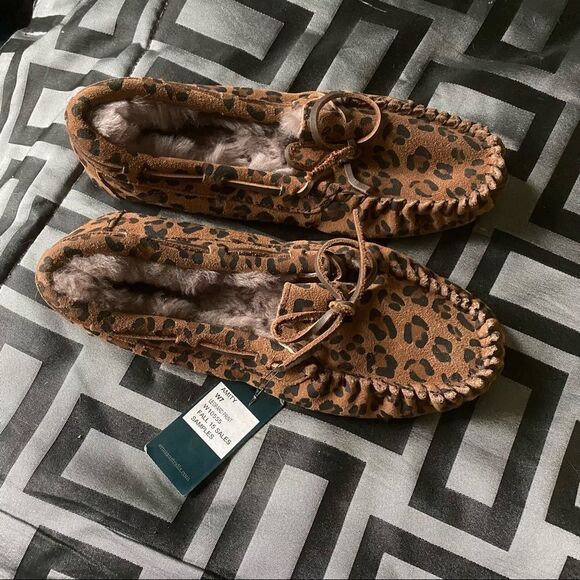 EMU leopard print moccasins house shoes, Women's Moccasin Slippers Micro Suede - Picture 3 of 11